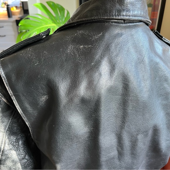 Bonus Genuine Leather Jacket - Picture 10 of 12